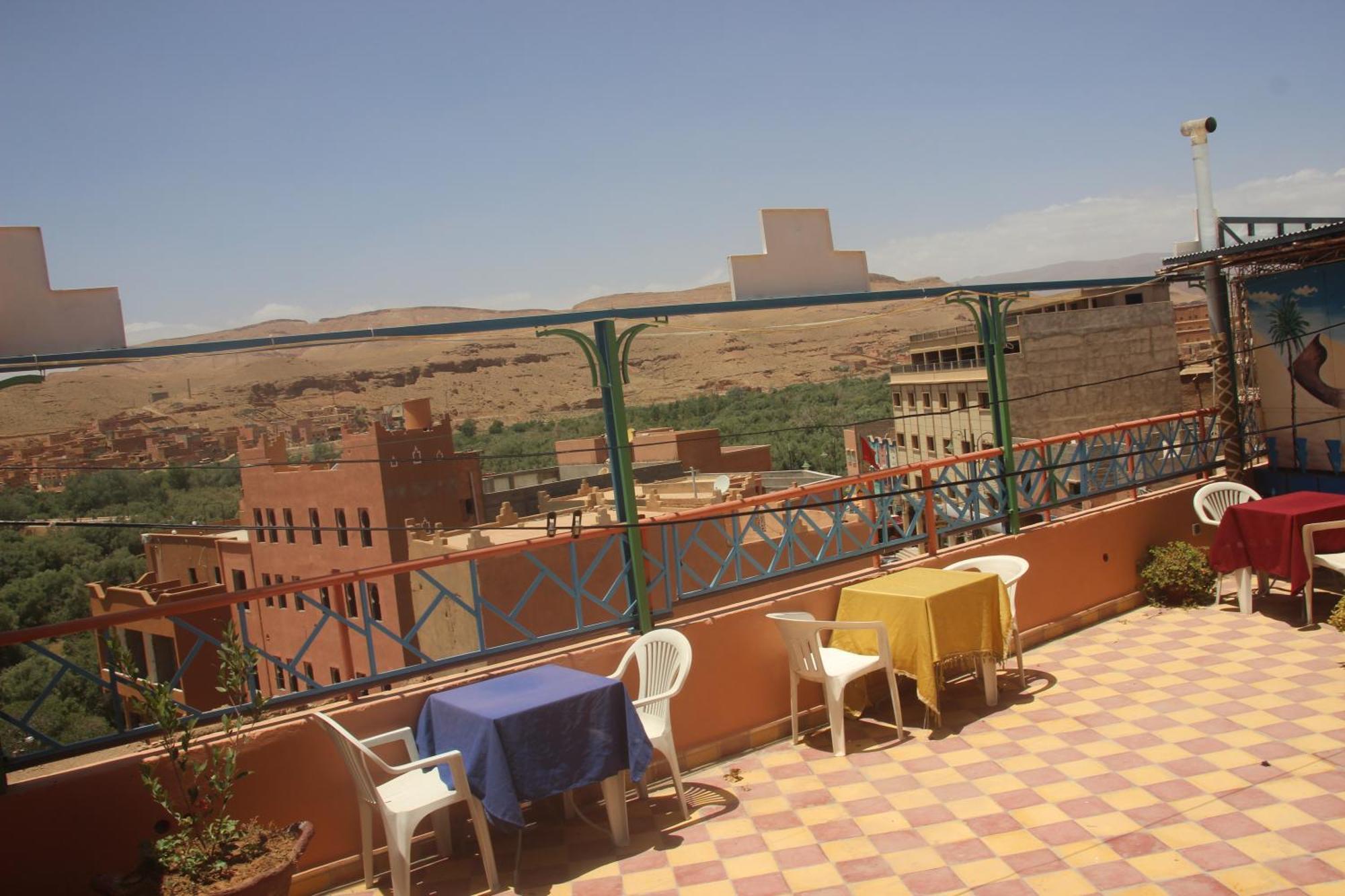 Auberge Restaurant Rooftop Tamazirt Boumalne Dades Ngoại thất bức ảnh